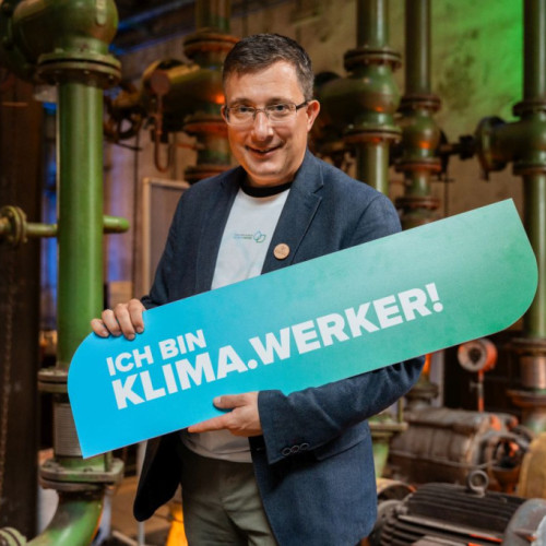 Zeigt Andreas Giga als "Klima.Werker" für wasserbewusste Stadtentwicklung der Zukunftsinitiative Klima.Werk