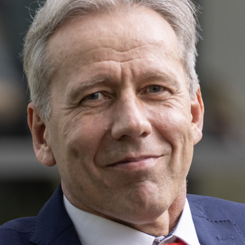 Pal Kiss greets you on behalf of Thermowatt