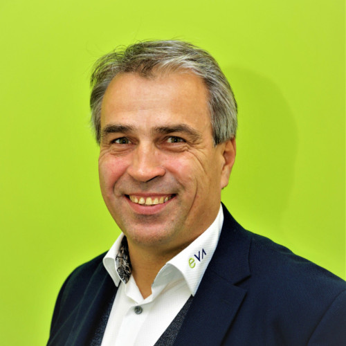 "Authentisch, kompetent, ziel- bzw. lösungsorientiert."