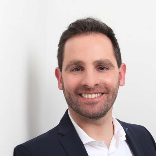 Porträtfoto von Sajjad Tabatabaei.